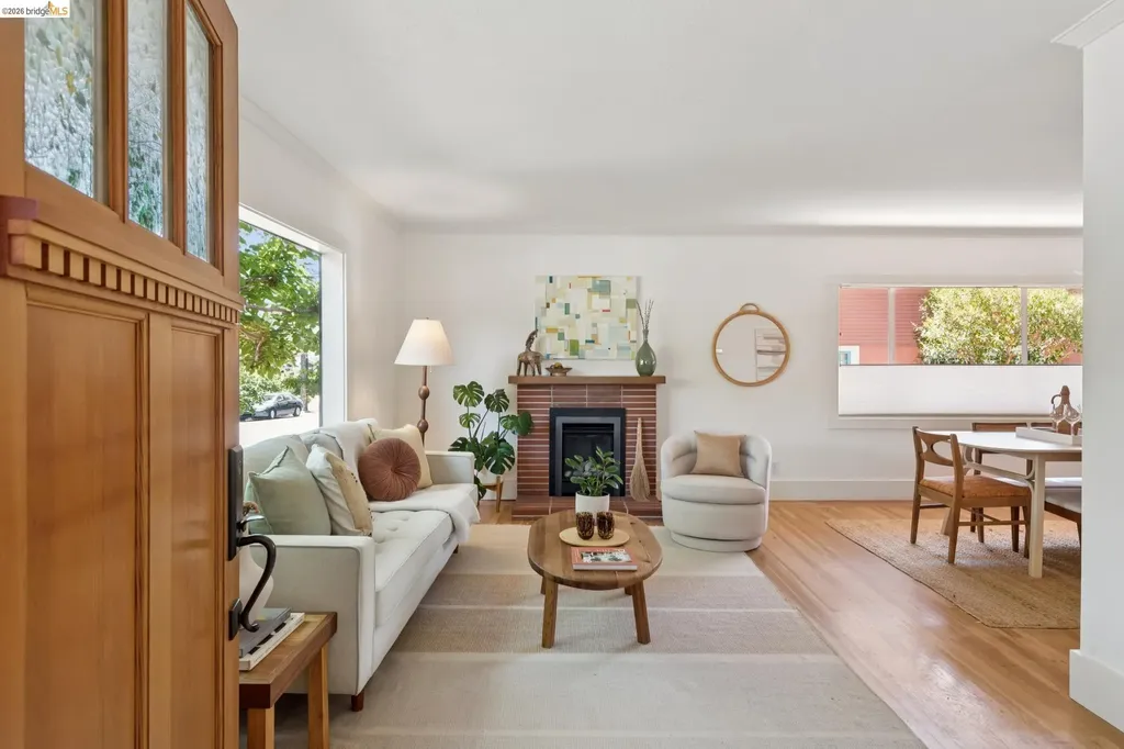 1645 Capistrano Avenue Berkeley CA 94707