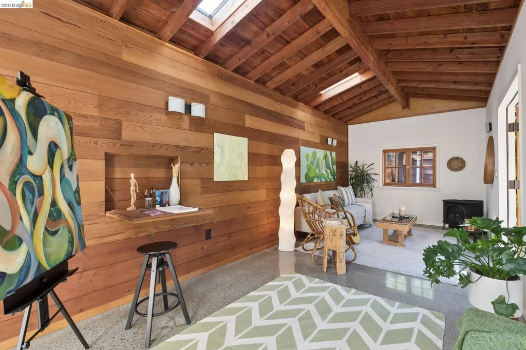1645 Capistrano Avenue Berkeley CA 94707