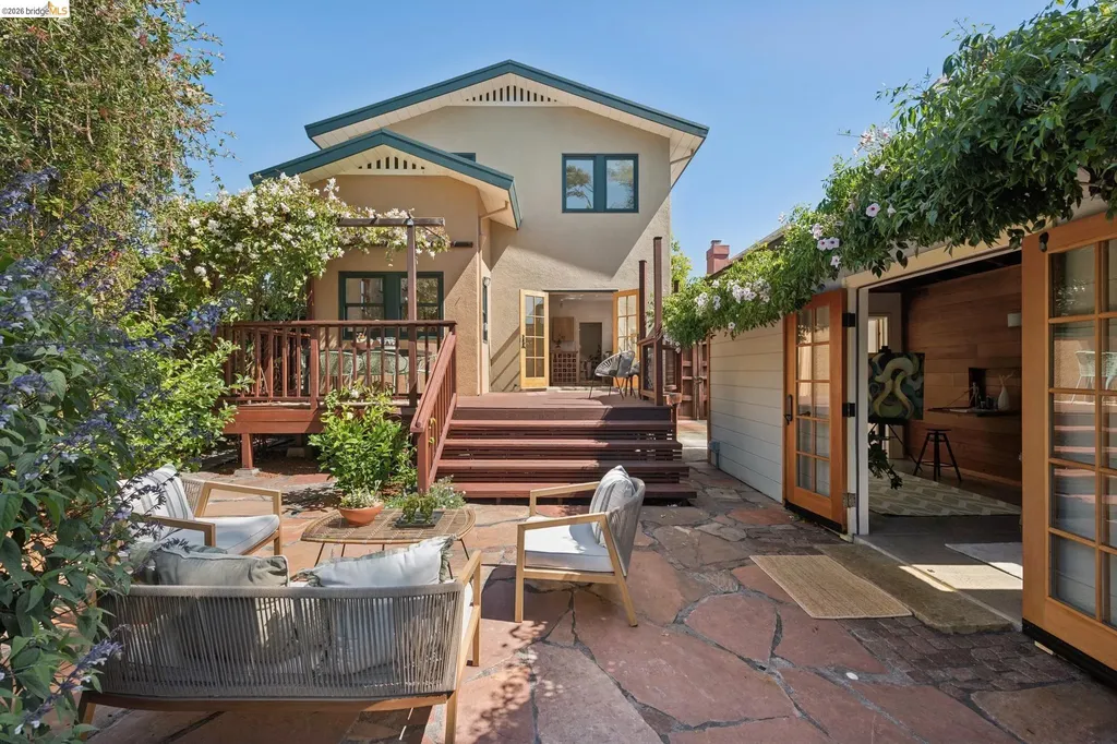 1645 Capistrano Avenue Berkeley CA 94707