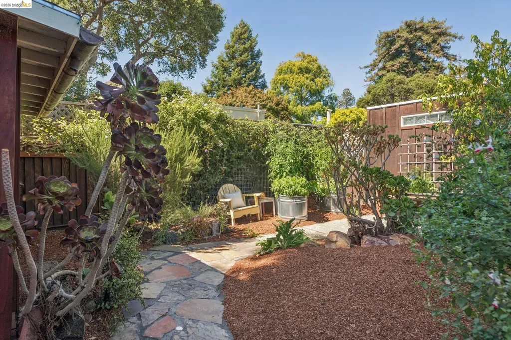 1645 Capistrano Avenue Berkeley CA 94707