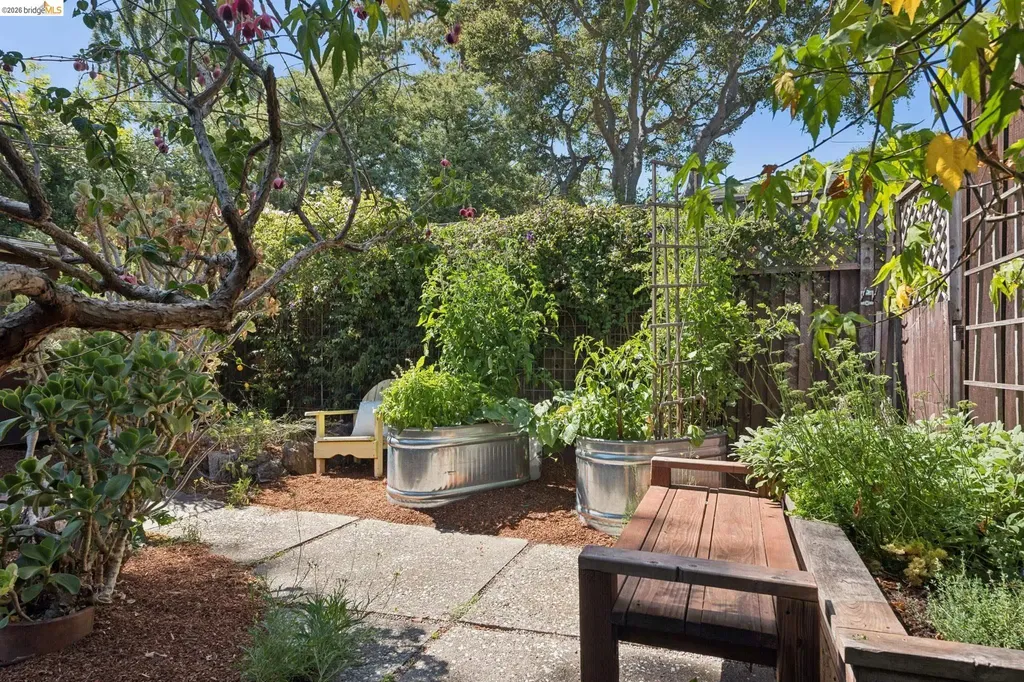 1645 Capistrano Avenue Berkeley CA 94707