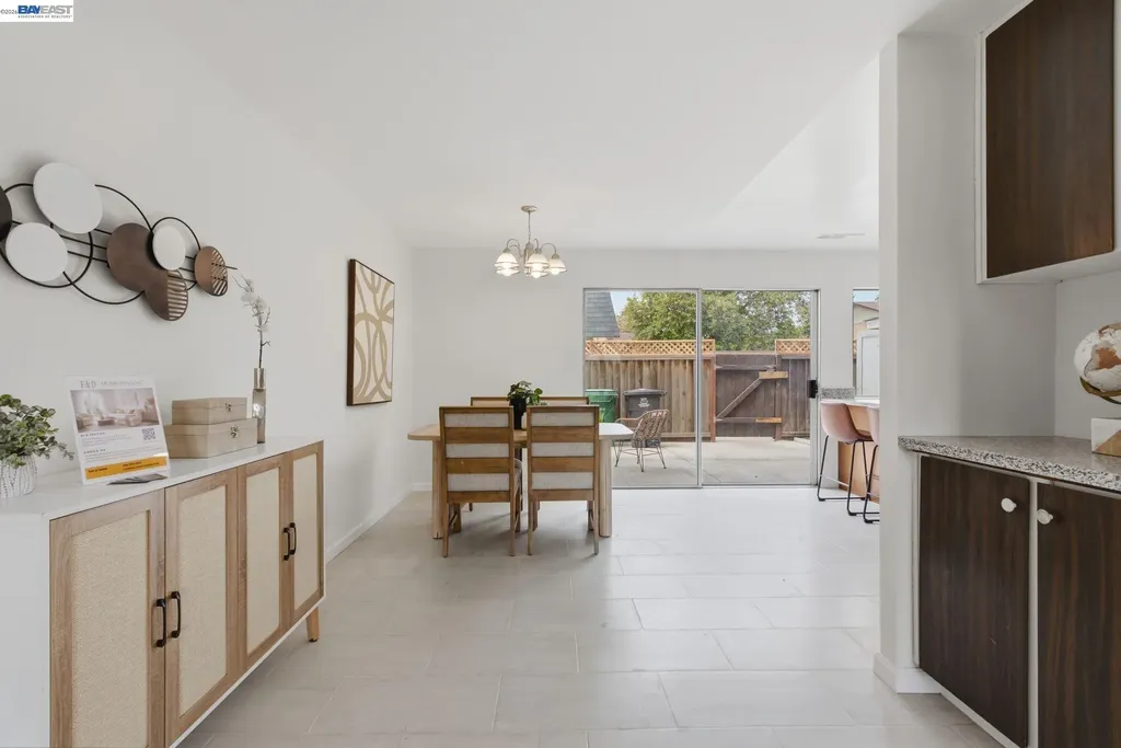 27803 Hummingbird Court Hayward CA 94545