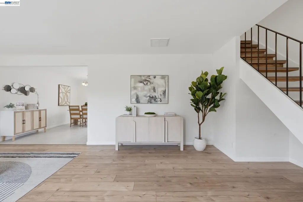 27803 Hummingbird Court Hayward CA 94545