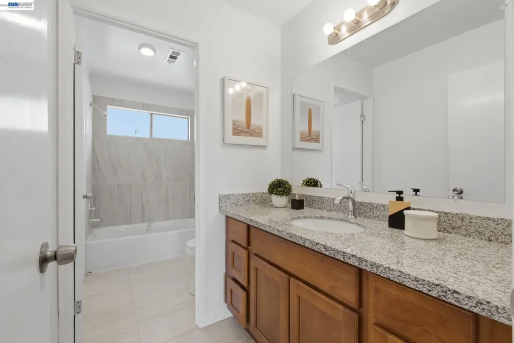 27803 Hummingbird Court Hayward CA 94545