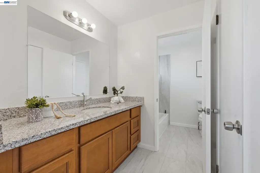 27803 Hummingbird Court Hayward CA 94545