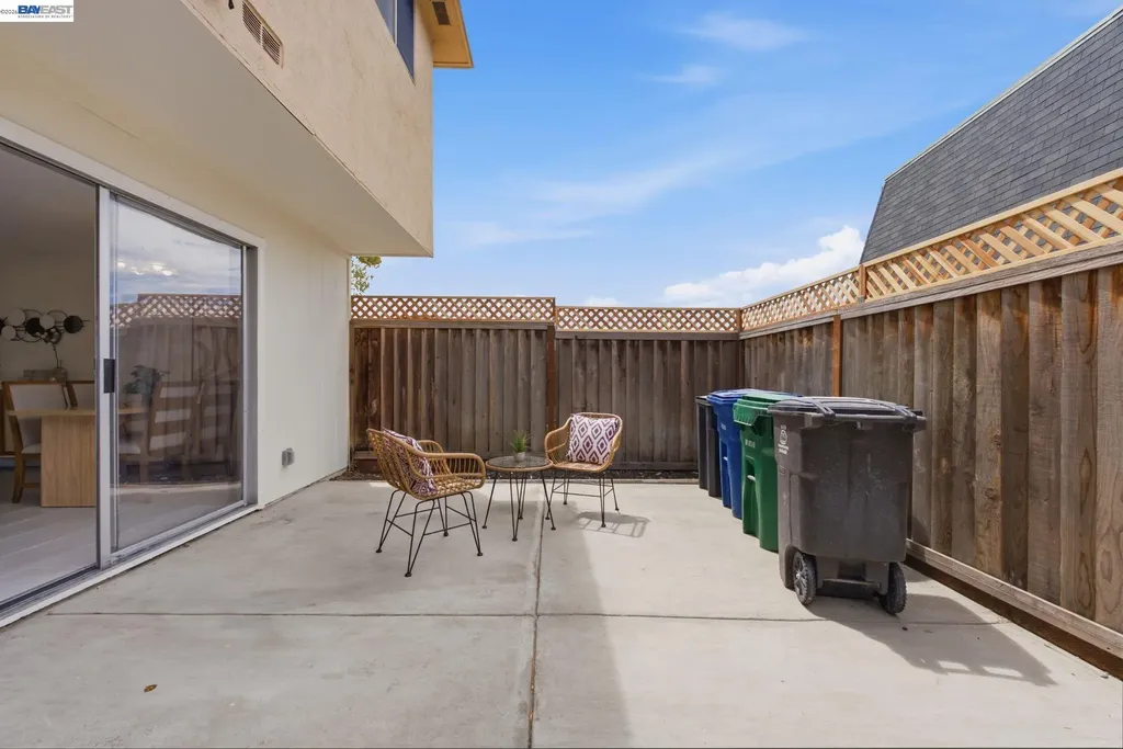 27803 Hummingbird Court Hayward CA 94545