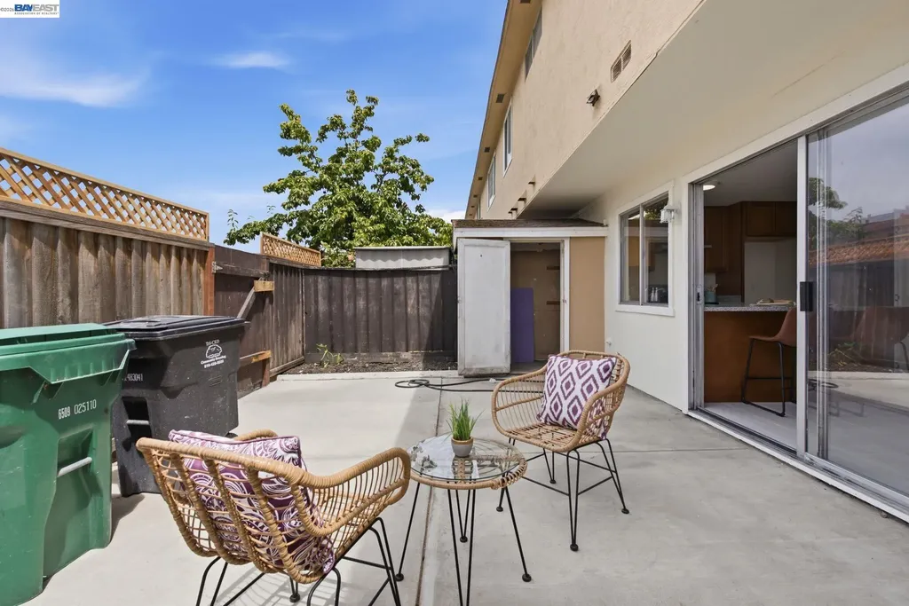 27803 Hummingbird Court Hayward CA 94545