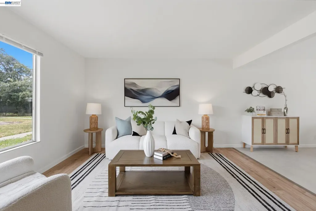 27803 Hummingbird Court Hayward CA 94545