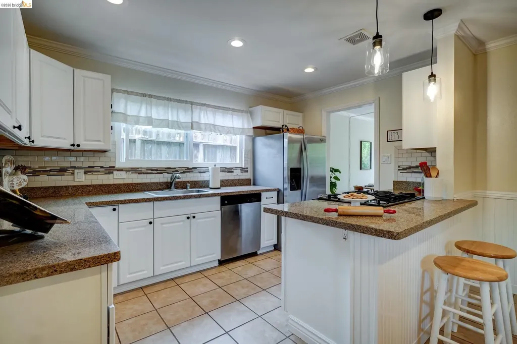 4709 Santa Rita Road Richmond CA 94803
