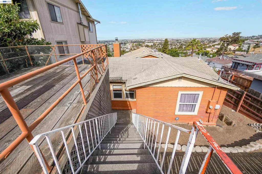 16805 President Drive Castro Valley CA 94578