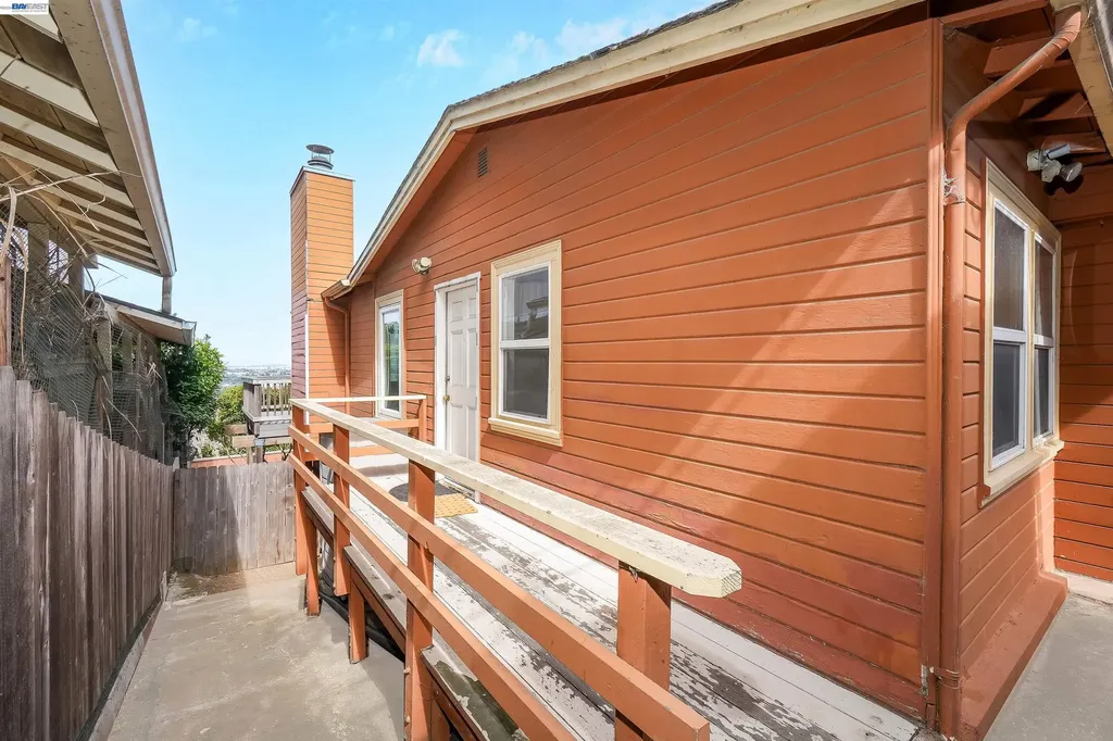 16805 President Drive Castro Valley CA 94578