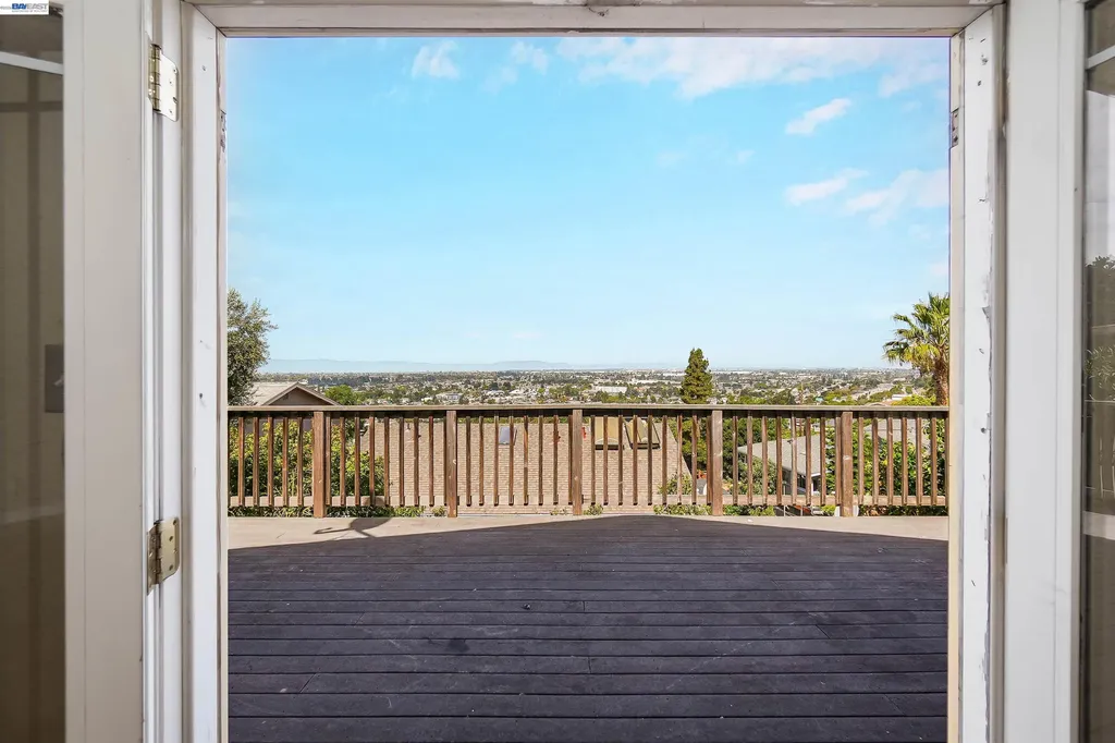 16805 President Drive Castro Valley CA 94578