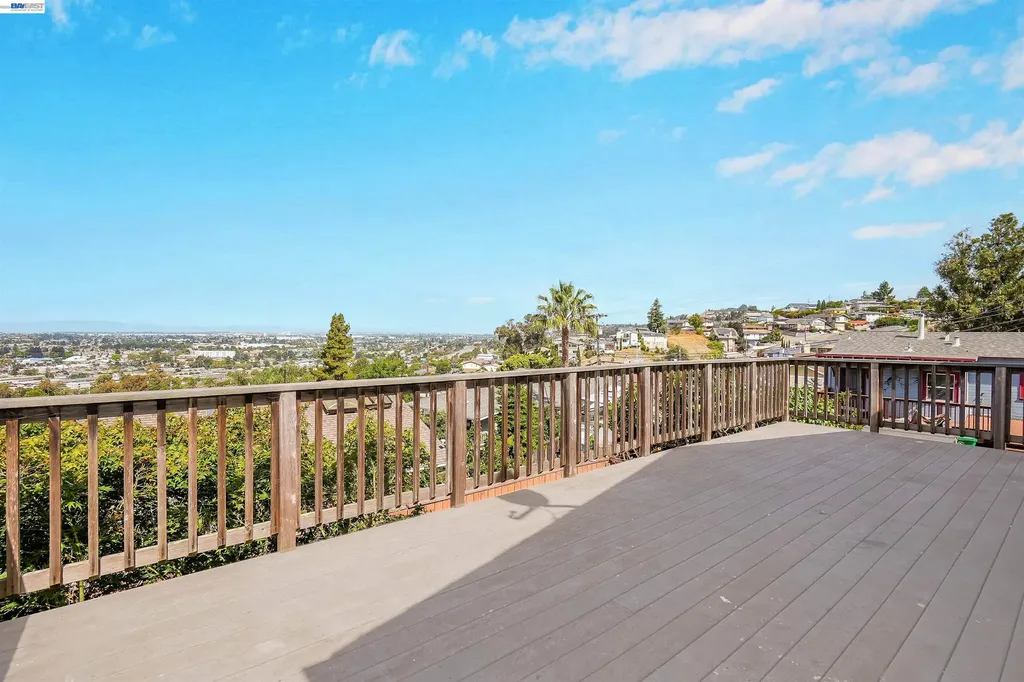 16805 President Drive Castro Valley CA 94578
