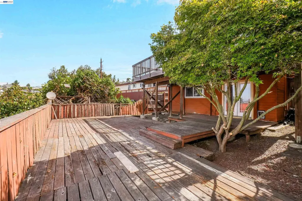 16805 President Drive Castro Valley CA 94578