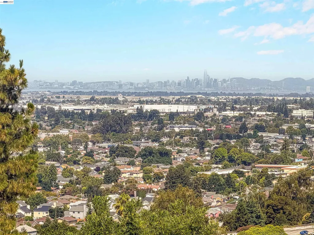 16805 President Drive Castro Valley CA 94578