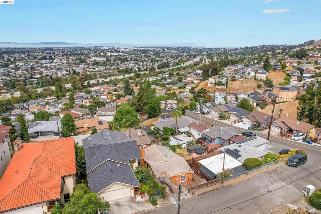 16805 President Drive Castro Valley CA 94578