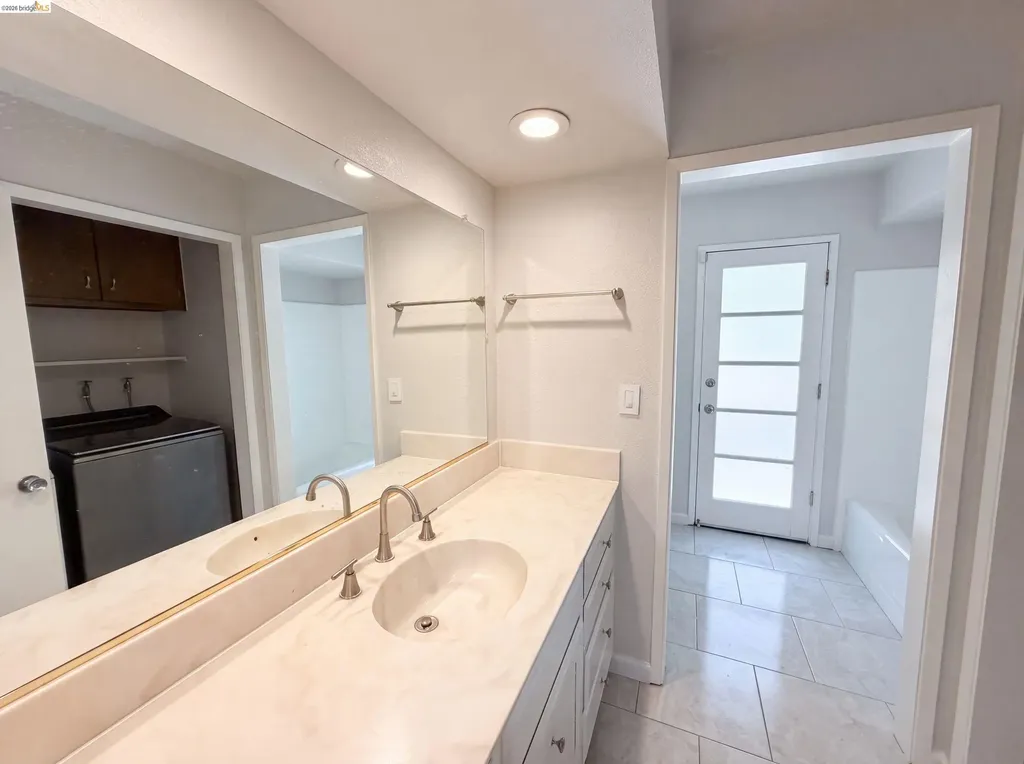 612 Tahos Road Orinda CA 94563