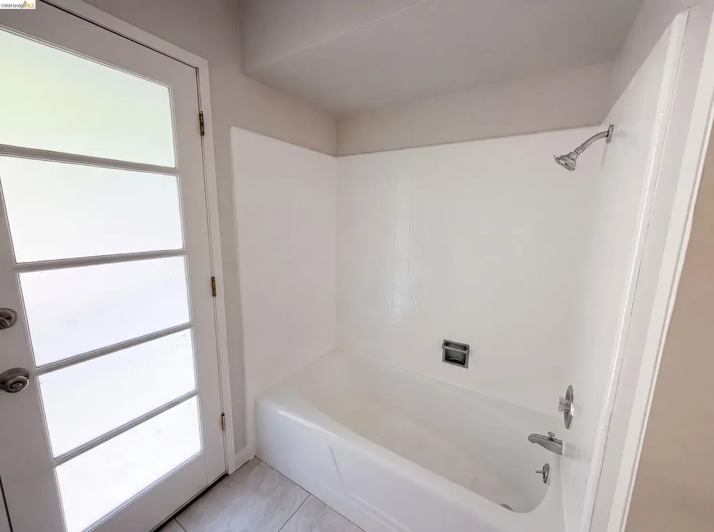 612 Tahos Road Orinda CA 94563