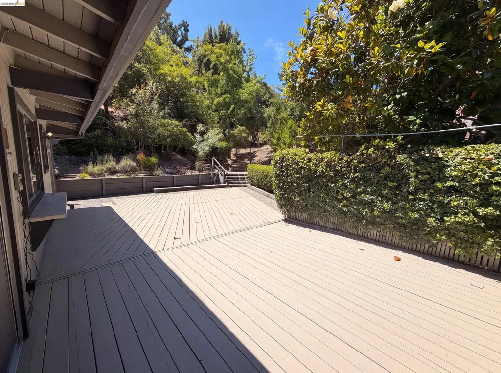 612 Tahos Road Orinda CA 94563