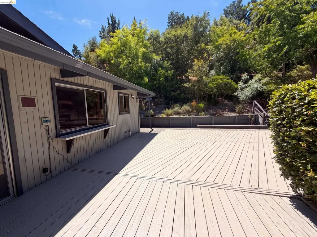 612 Tahos Road Orinda CA 94563