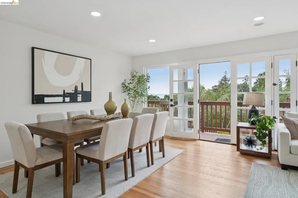 201 Crestmont Oakland CA 94619