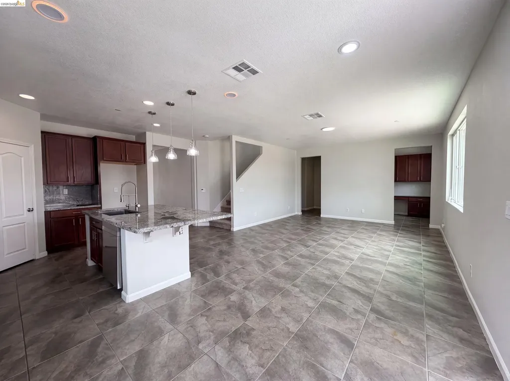 1519 Sycamore Drive Oakley CA 94561