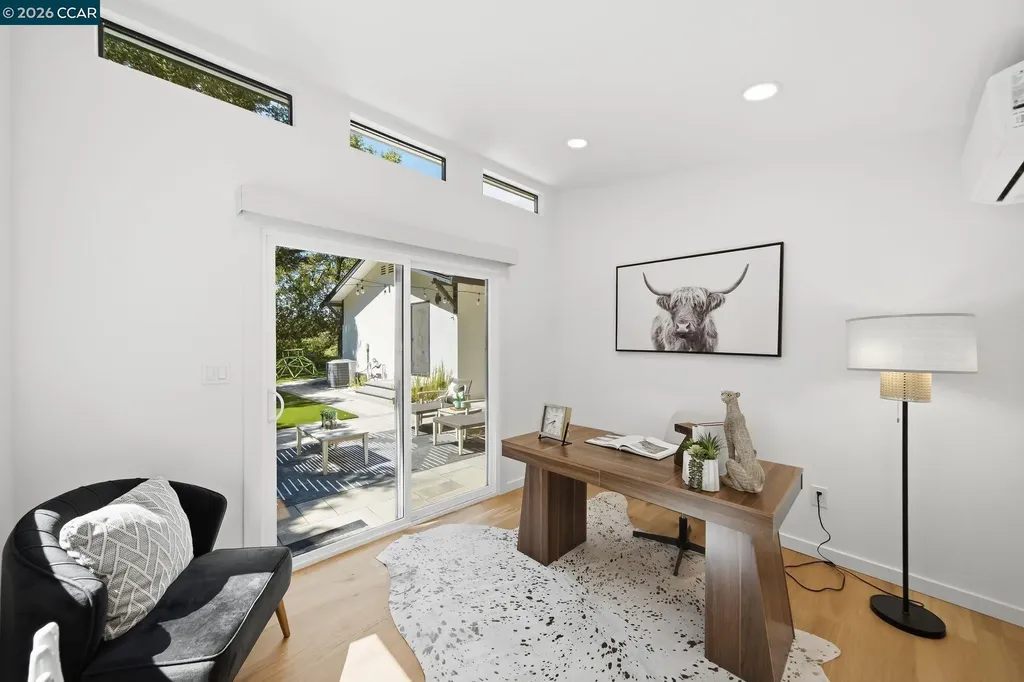 9 Easton Court Orinda CA 94563