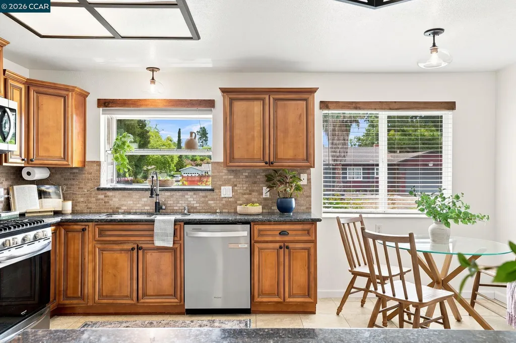 4427 Crestwood Circle Concord CA 94521
