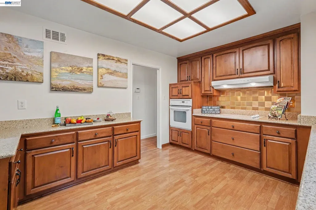 998 Wagoner Drive Livermore CA 94550