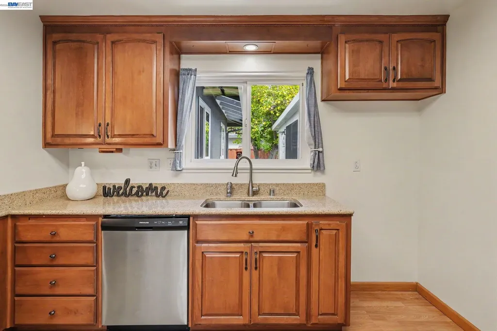 998 Wagoner Drive Livermore CA 94550