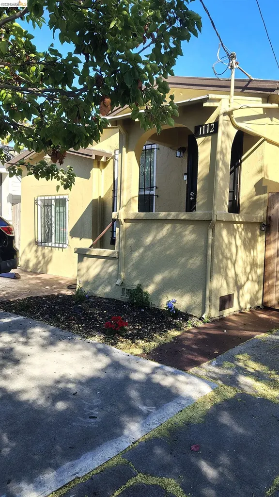 1112 82nd Avenue Oakland CA 94621