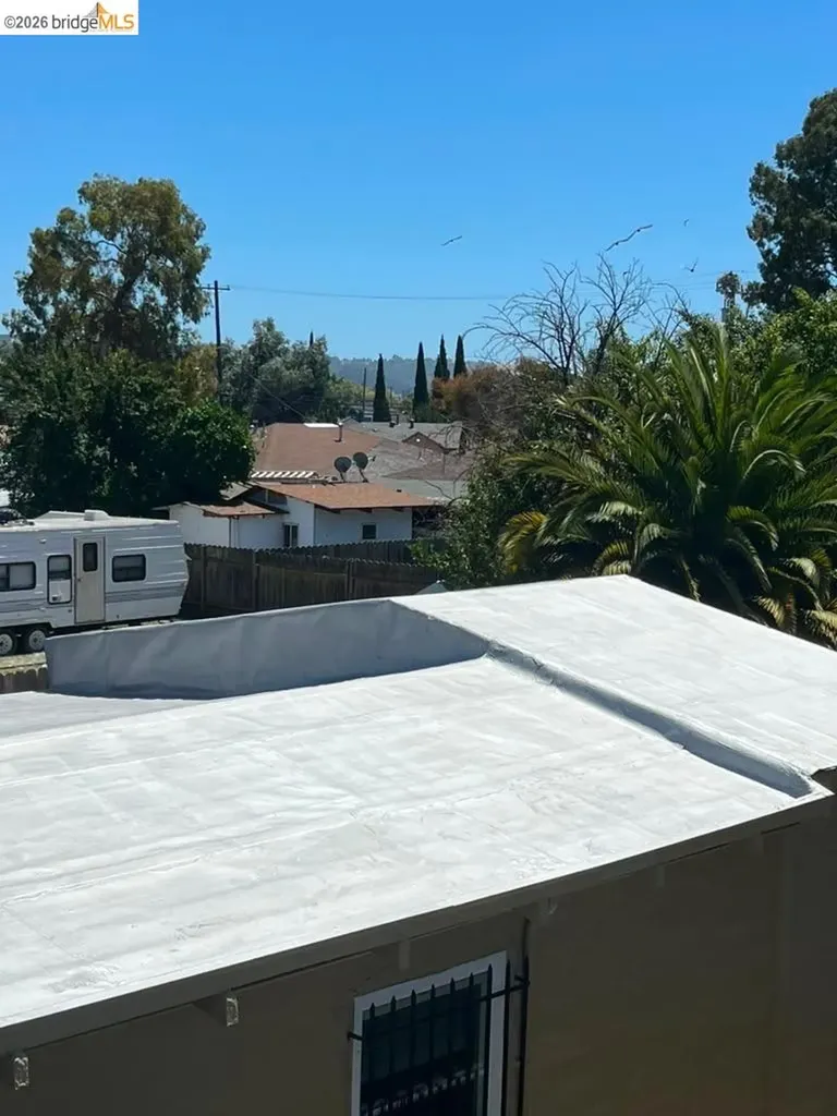 1112 82nd Avenue Oakland CA 94621