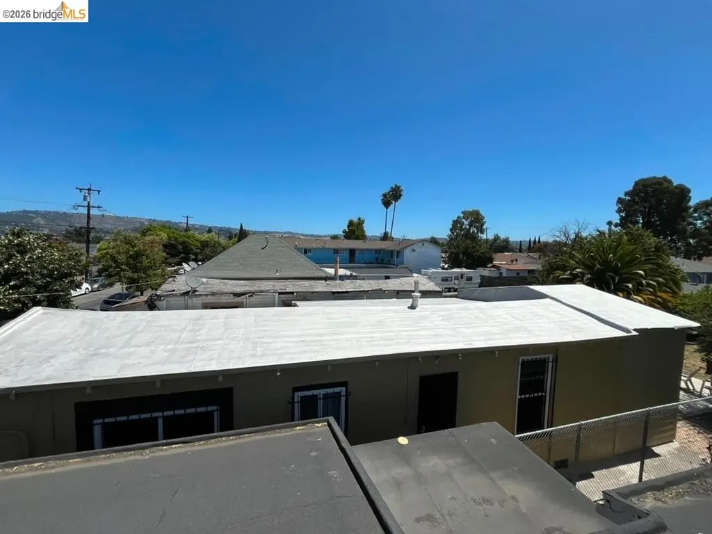 1112 82nd Avenue Oakland CA 94621