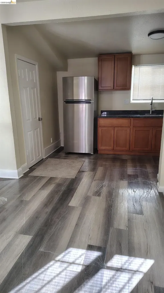 1112 82nd Avenue Oakland CA 94621
