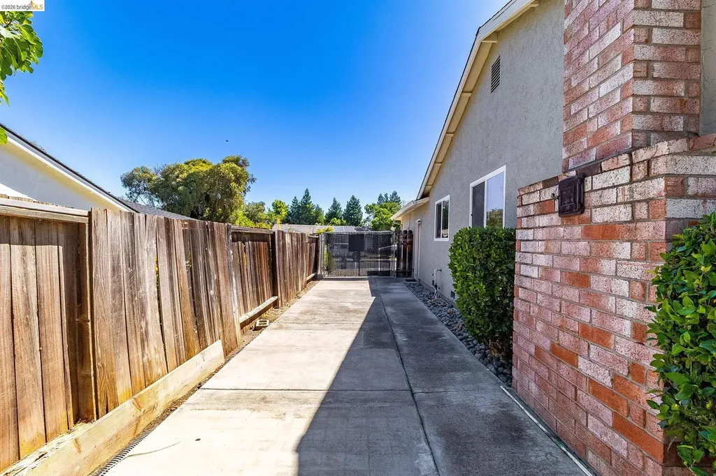 2113 Cordoba Way Antioch CA 94509