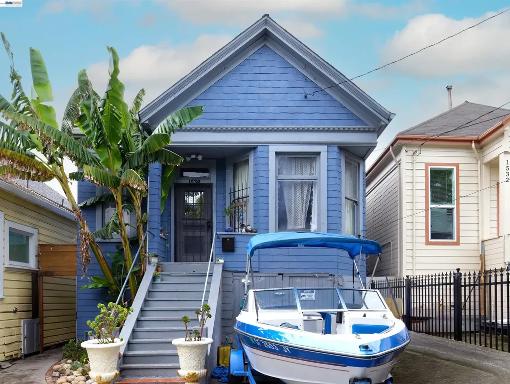 1538 16th Avenue Oakland CA 94606