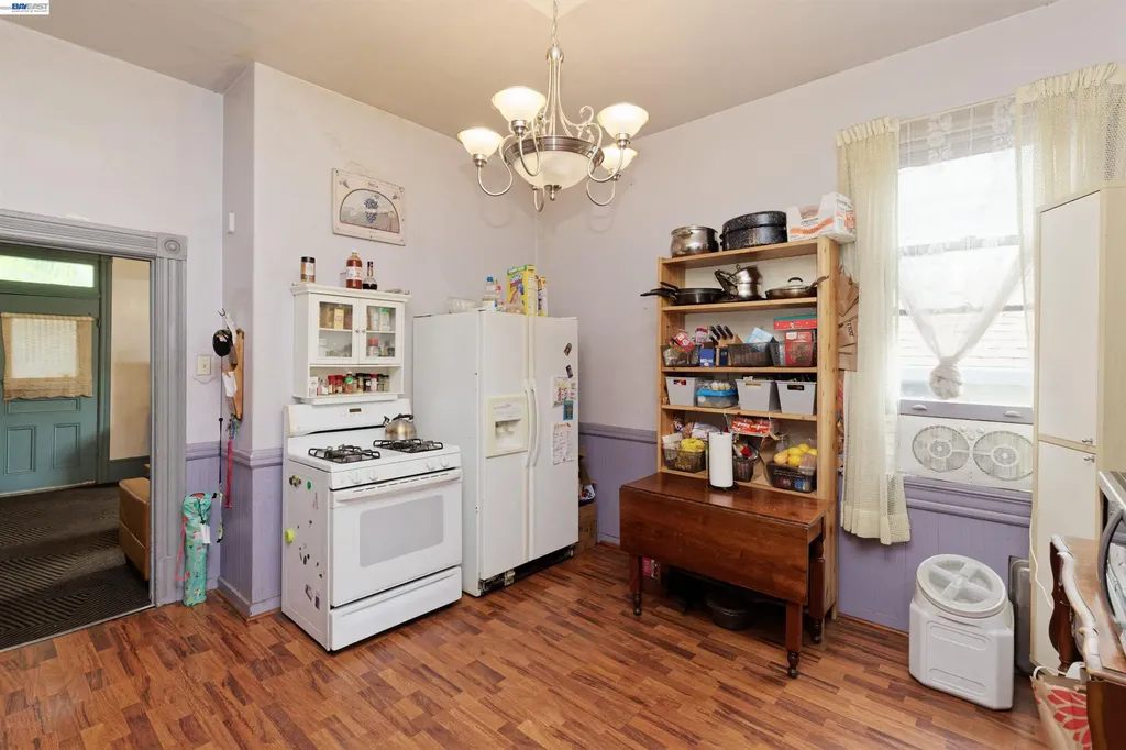 1538 16th Avenue Oakland CA 94606