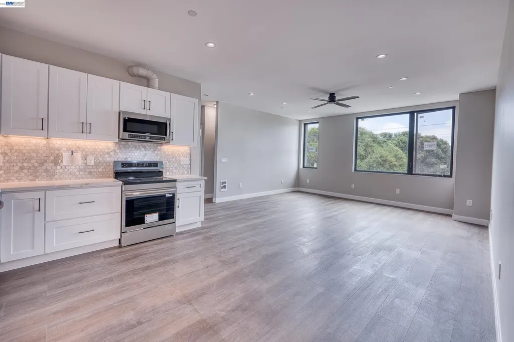 4202 Telegraph Avenue Oakland CA 94609