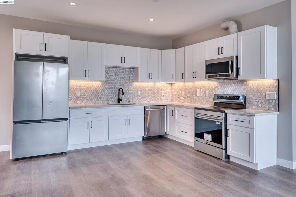 4202 Telegraph Avenue Oakland CA 94609