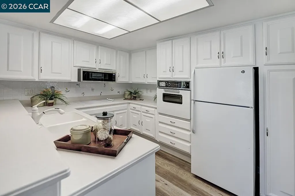 2724 Tice Creek Drive Walnut Creek CA 94595