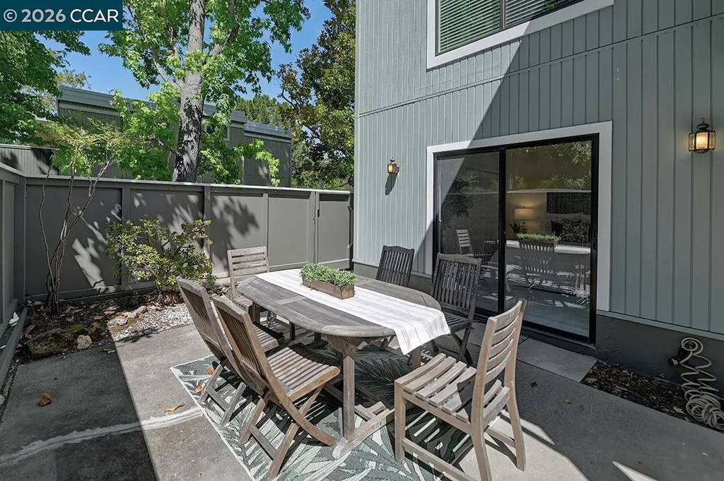 2724 Tice Creek Drive Walnut Creek CA 94595