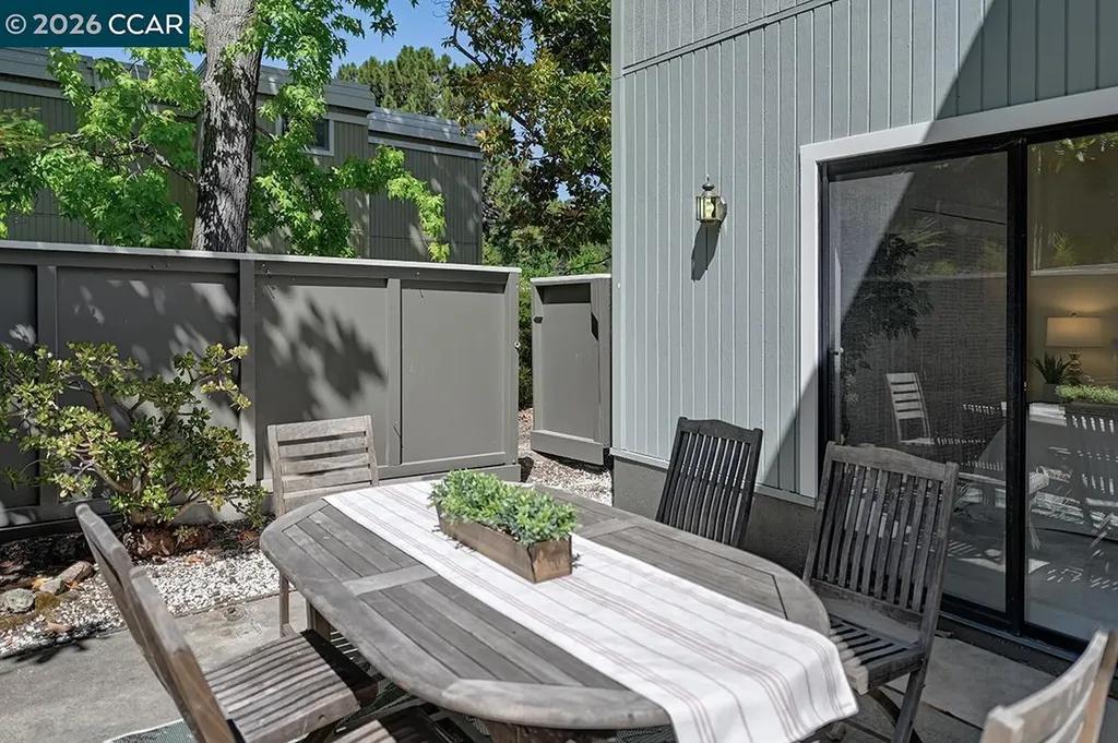 2724 Tice Creek Drive Walnut Creek CA 94595