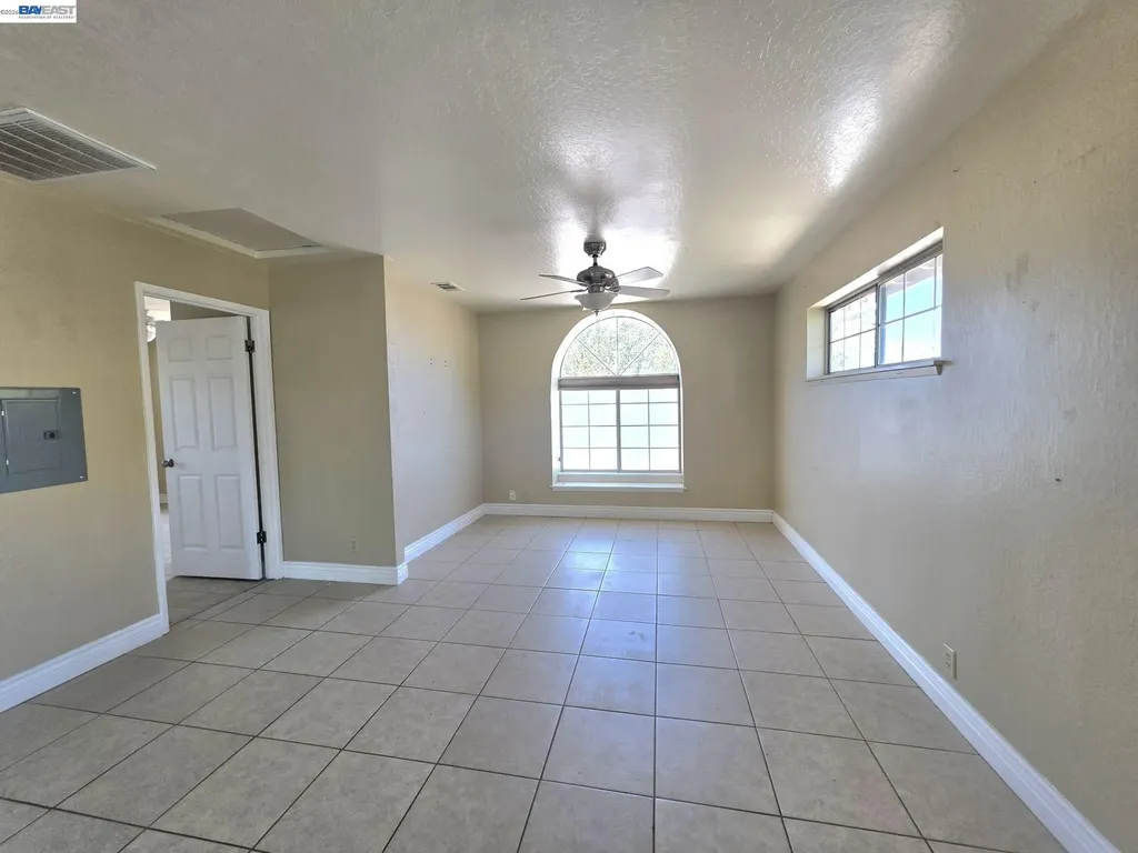 409 Avalon Way Suisun City CA 94585