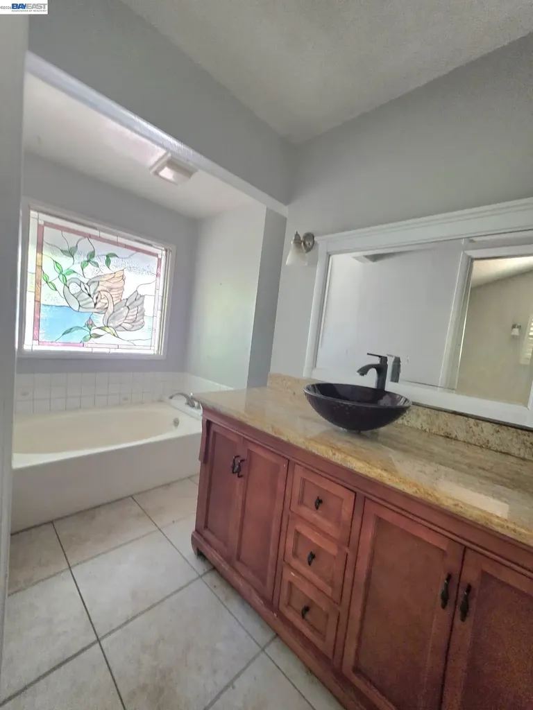 409 Avalon Way Suisun City CA 94585