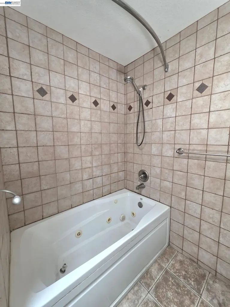 409 Avalon Way Suisun City CA 94585
