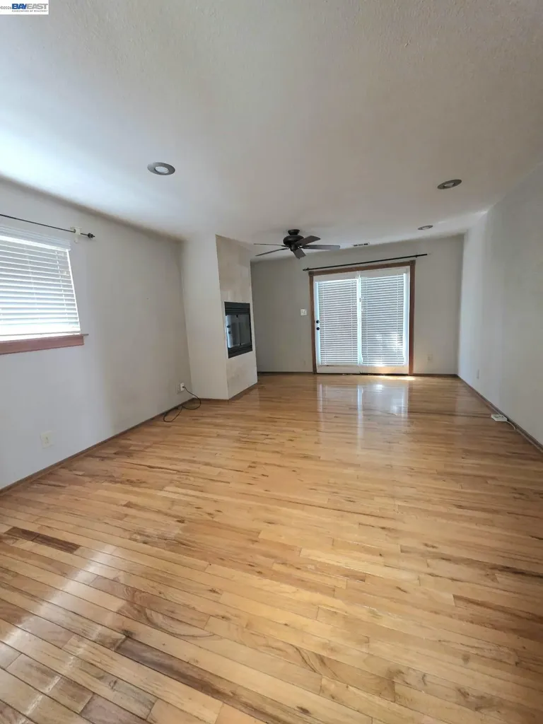 409 Avalon Way Suisun City CA 94585
