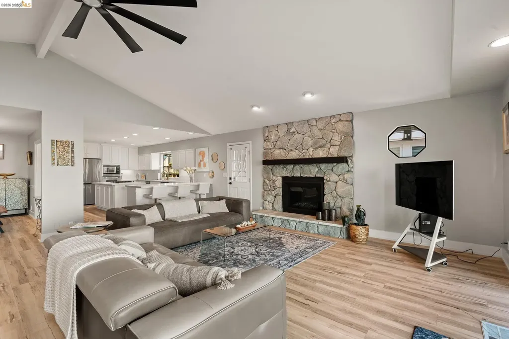 2293 Reef Court Discovery Bay CA 94505