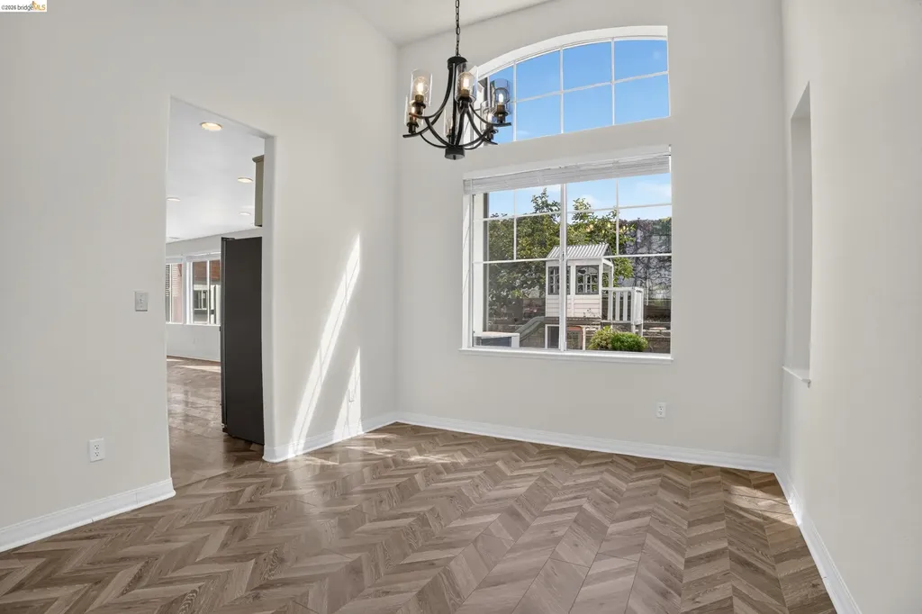 34469 Valley Oaks Loop Union City CA 94587