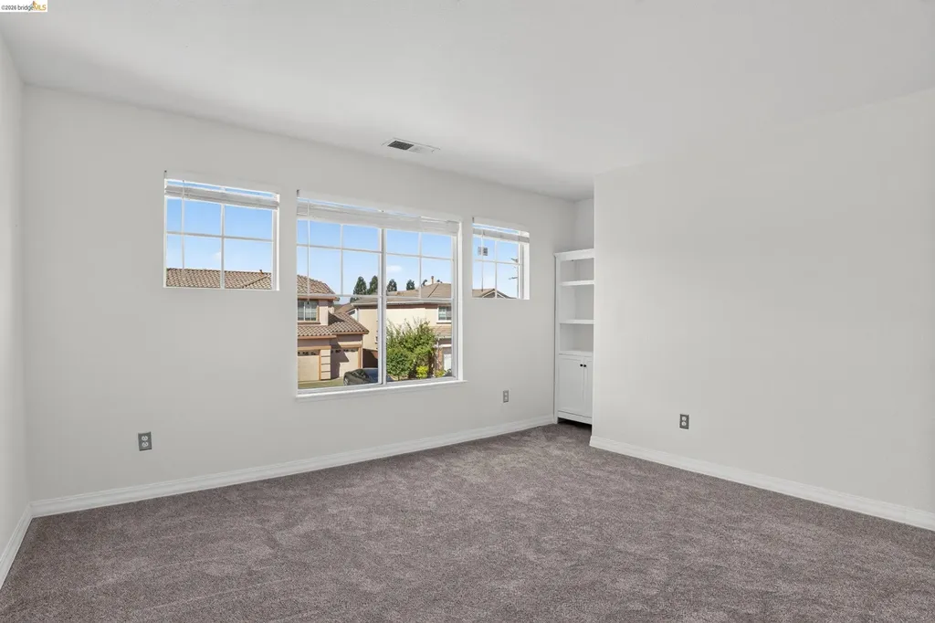 34469 Valley Oaks Loop Union City CA 94587