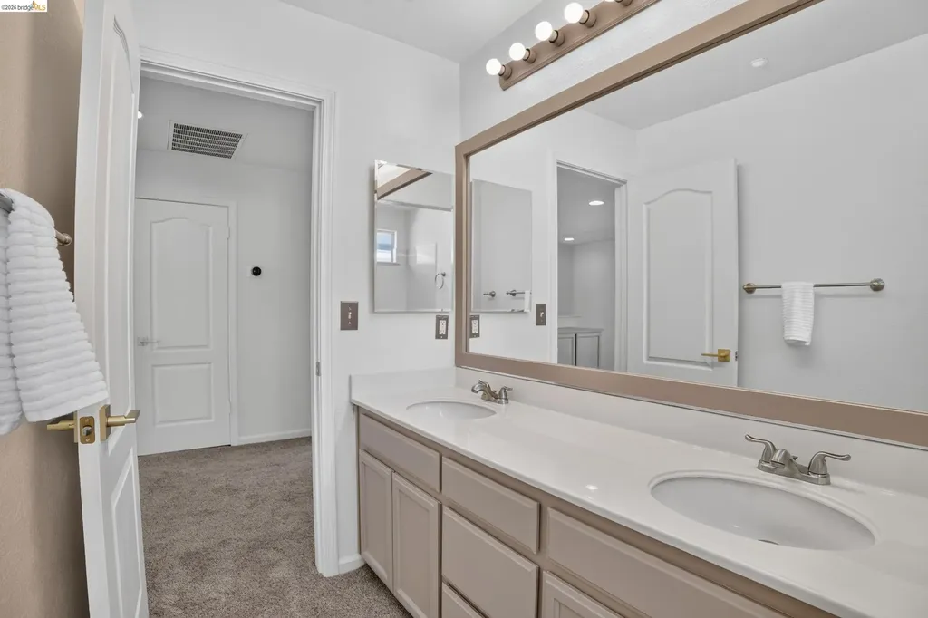 34469 Valley Oaks Loop Union City CA 94587